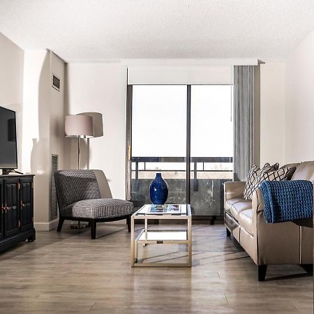 Short Term Rentals At The Park At Trowbridge Senior Community Southfield Exterior photo