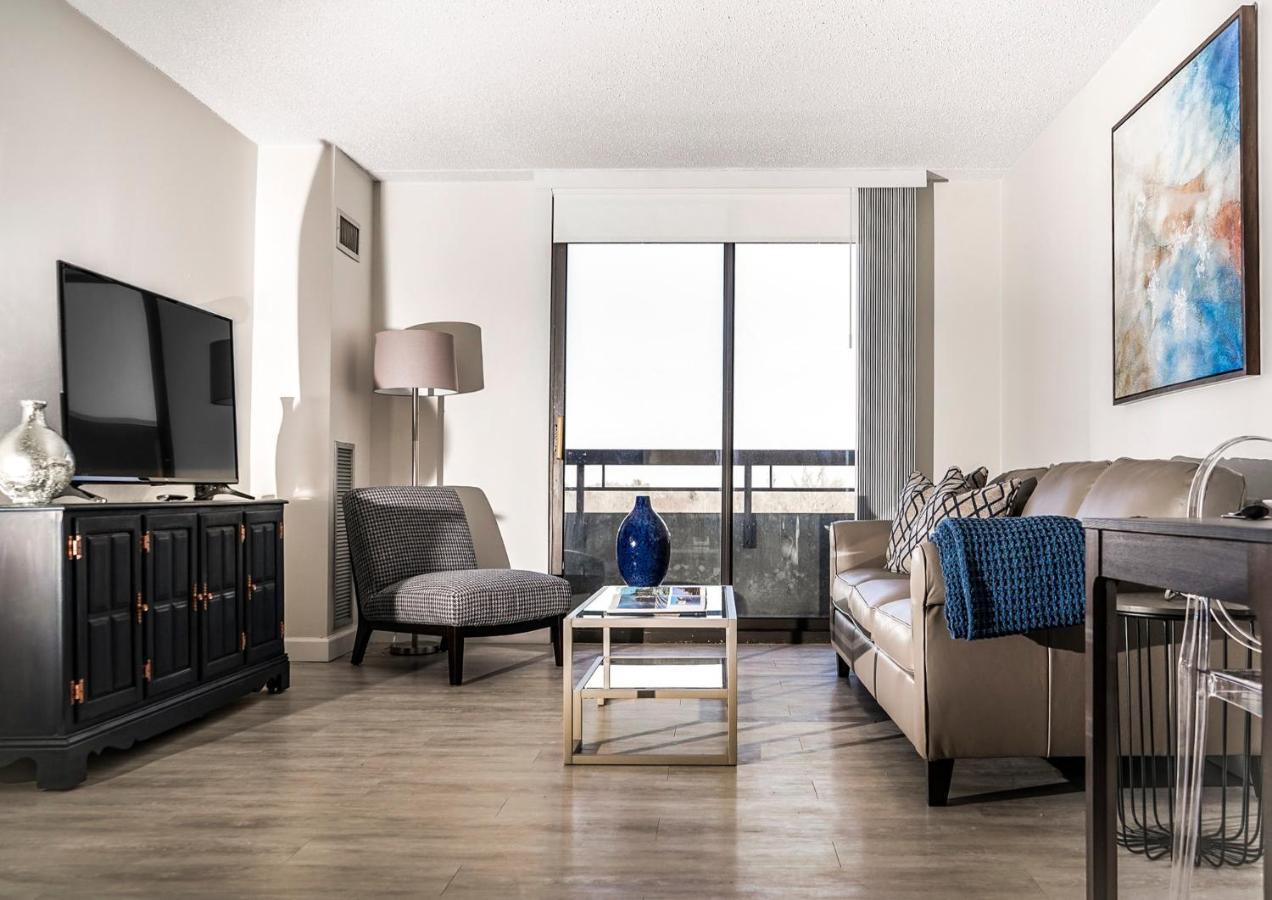 Short Term Rentals At The Park At Trowbridge Senior Community Southfield Exterior photo